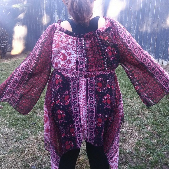 Red and black print boho top - Picture 5 of 5